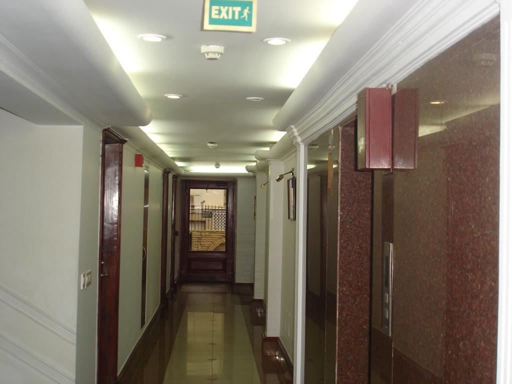 J'S Inn New Delhi Eksteriør billede